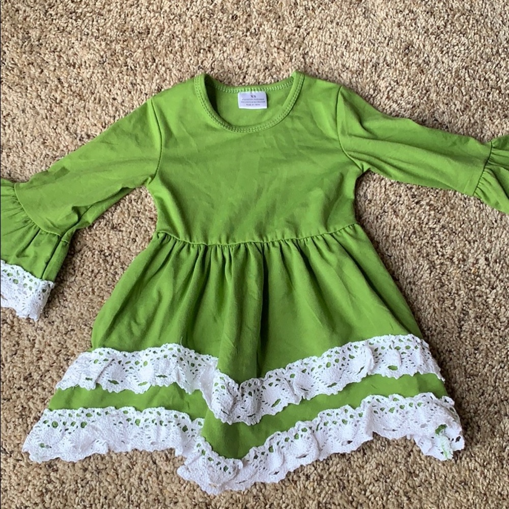 Boutique Green Lace tunic